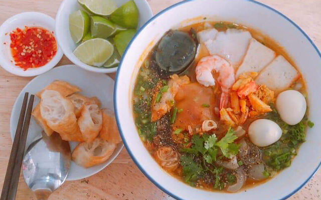 Trộn Khô: Mì Cua Sa Tế Khô