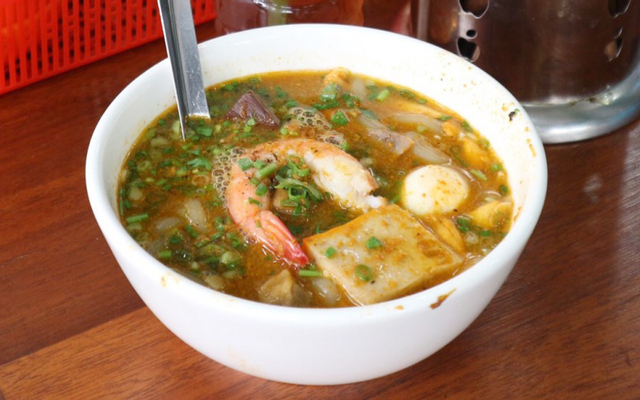 Bánh Canh Cua Thịt Nguyên Con
