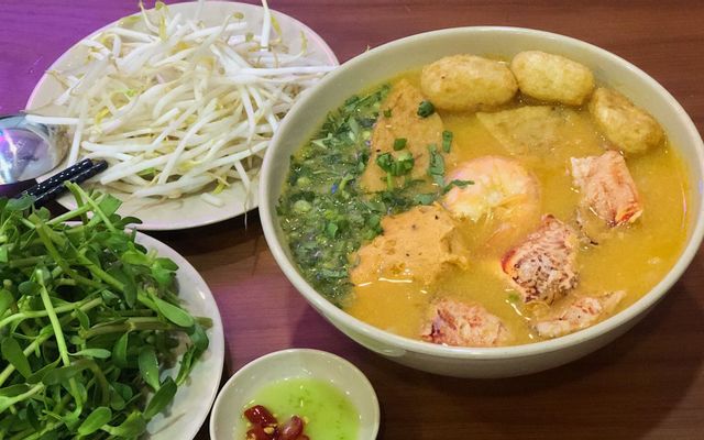 Bánh Canh Cua Đắk Nông