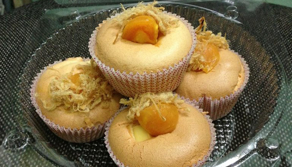Bánh Bông Lan Trứng Muối Chà Bông Su Su