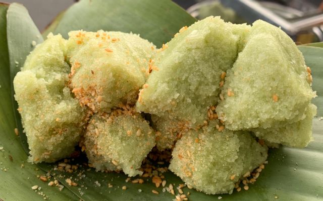 Bánh Bò Lá Dứa - Cống Quỳnh