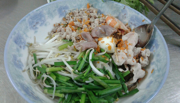 Bà Xuân Quán - Hủ Tiếu Nam Vang