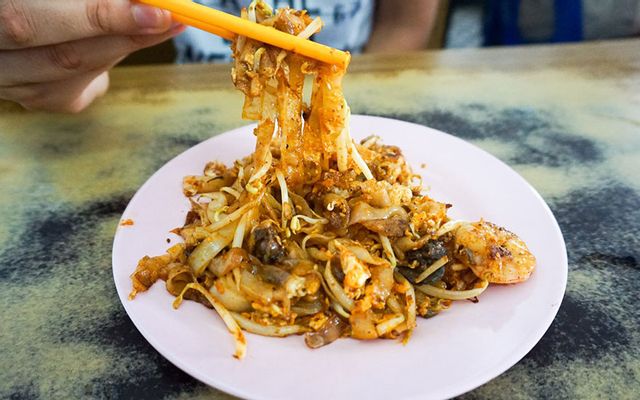 Cơm chiên gà