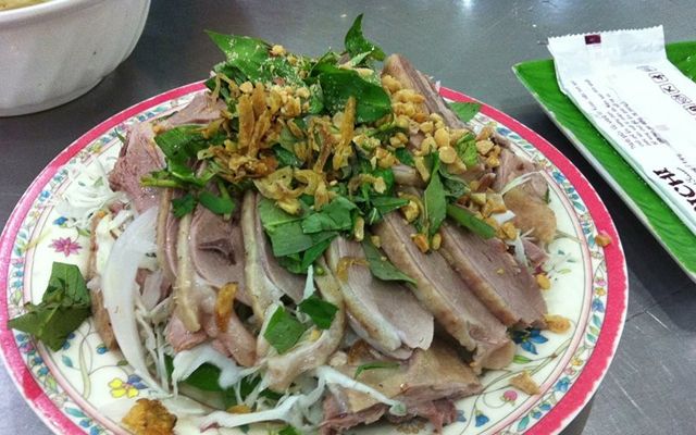 Gỏi  gà  nữa con