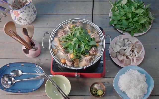 Chân Gà Rang Muối
