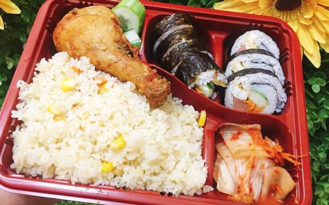 CƠM GÀ RÁN KFC kèm trứng ốp