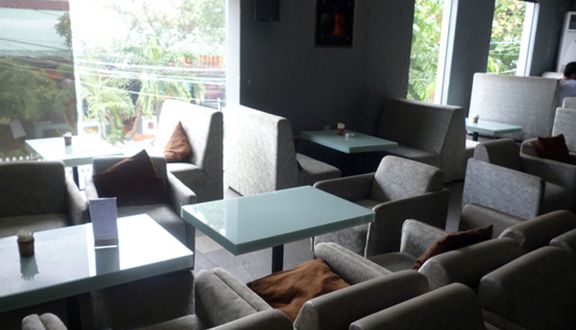Apple Cafe - Thống Nhất