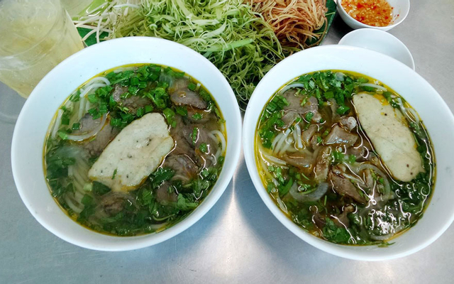 Apple - Bún Bò Huế