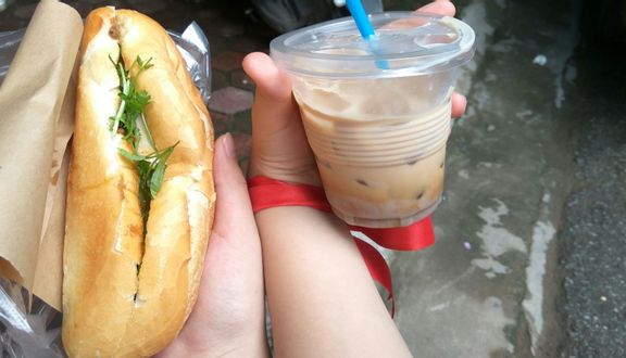 Thai's Cafe & Bánh Mì