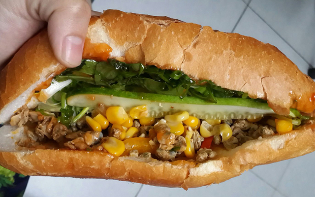 Anh Bon - Bánh Mì Hến - Thành Thái