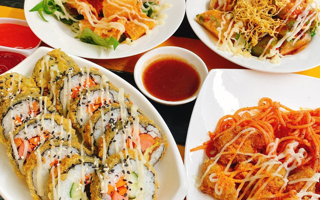 Kimbap gà chiên