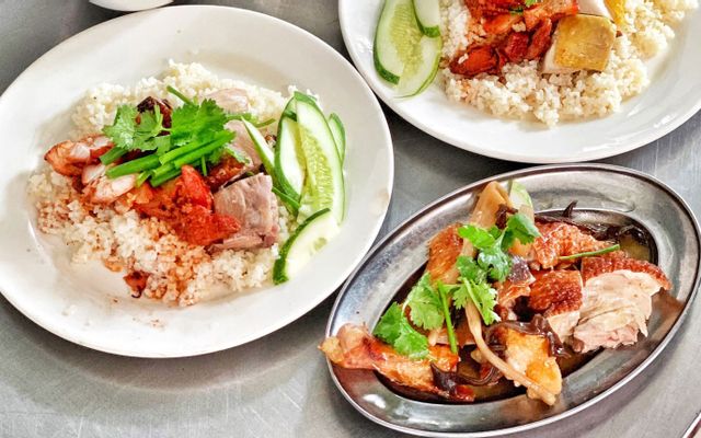 An Đông Siu Siu - Cơm Vịt Quay Xá Xíu