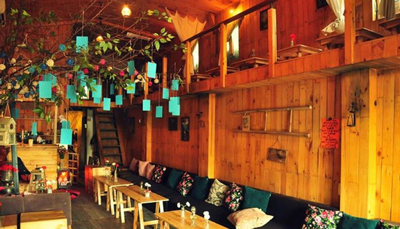 Alice Tea & Dessert House