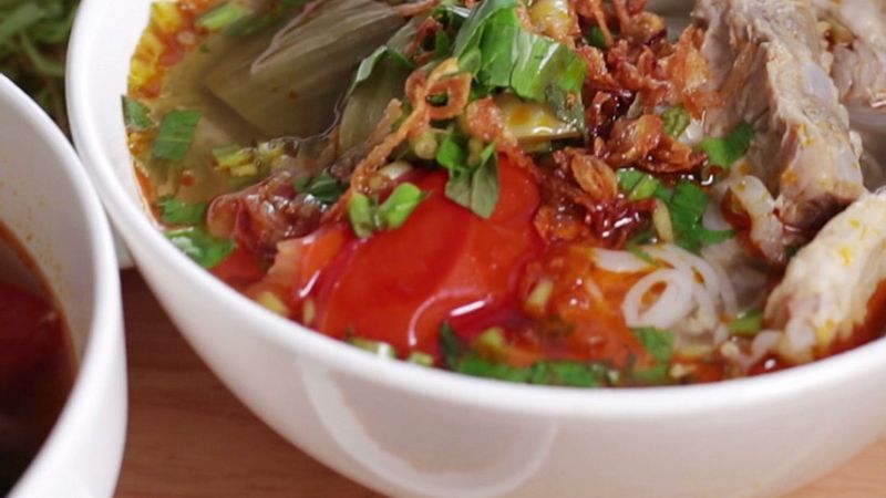 A Quắn - Bún Sườn Sụn Cải Chua