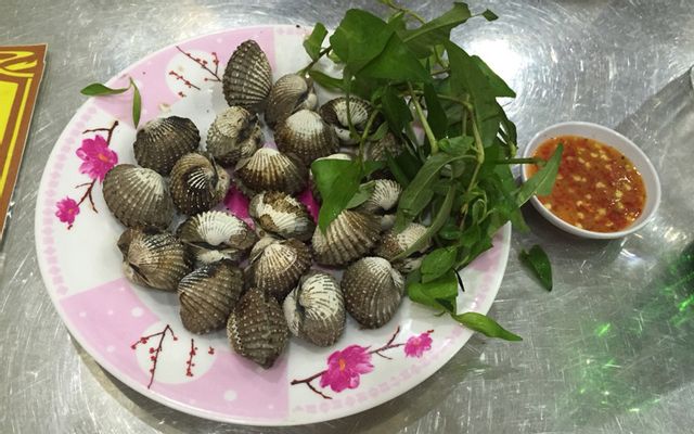 A Mùi - Quán Ốc
