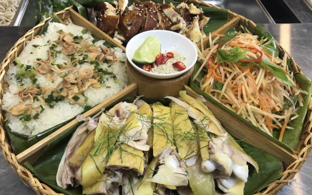Lẩu Gà Ta A Dổi