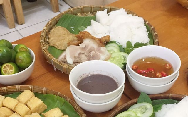 3 Cô - Bún Đậu Mắm Tôm - Thống Nhất