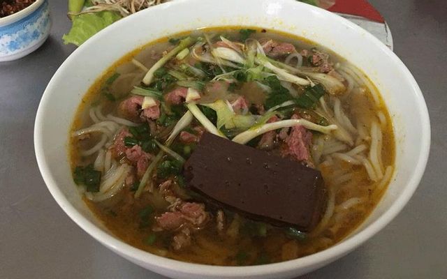 102 - Bún Bò Huế & Hủ Tiếu Bò Viên