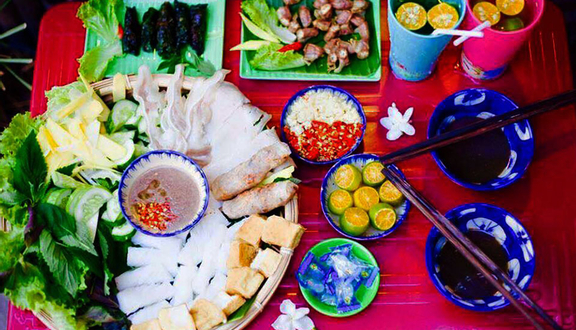 Chân gà ngâm sả tắc chua ngọt cay nồng