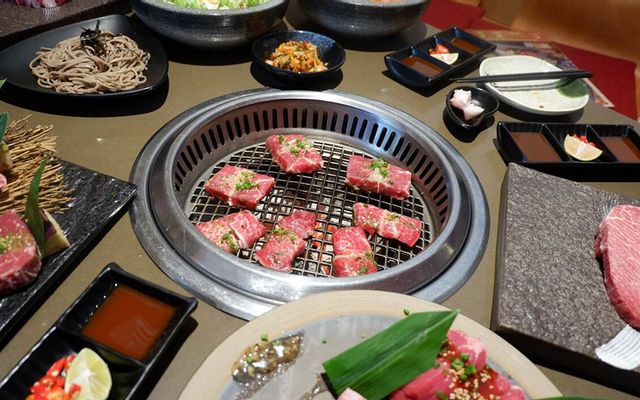 Sumo BBQ - Nhà Hàng Thịt Nướng Nhật Bản - Quán Sứ
