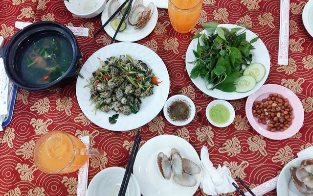 Gỏi sứa rong nho