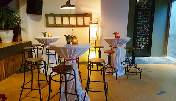 Standing Bar