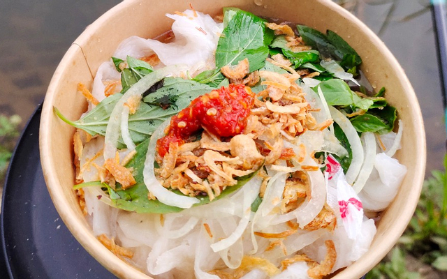 Trứng non