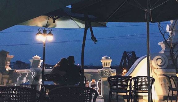 Serein Cafe & Lounge