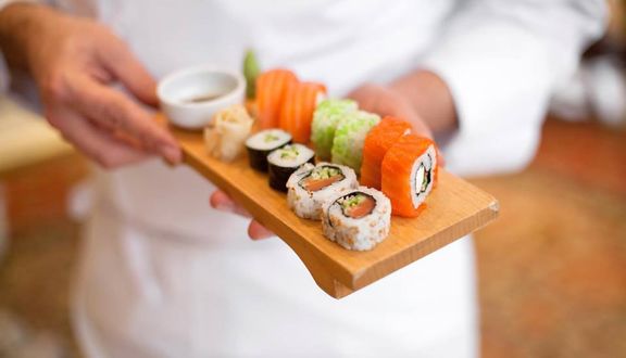 Sapporo Sushi Club - Dolphin Plaza