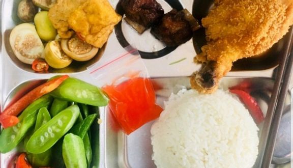 Combo (02) Đùi Gà Chiên + Cơm + Salad