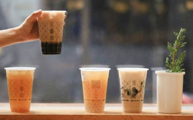 Gà chiên khổng lồ sốt cay