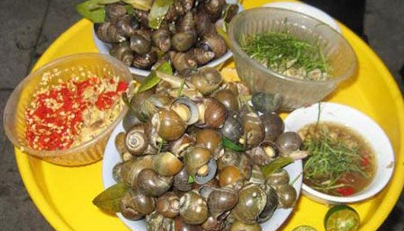 Quang Anh - Ốc & Chè Sài Gòn