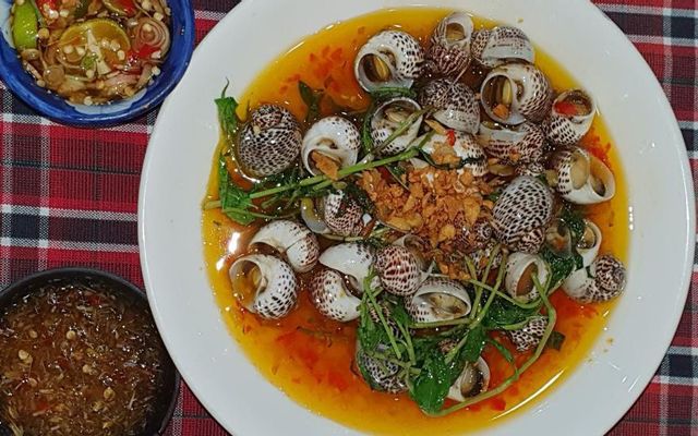 Ốc Điếu Xào Me