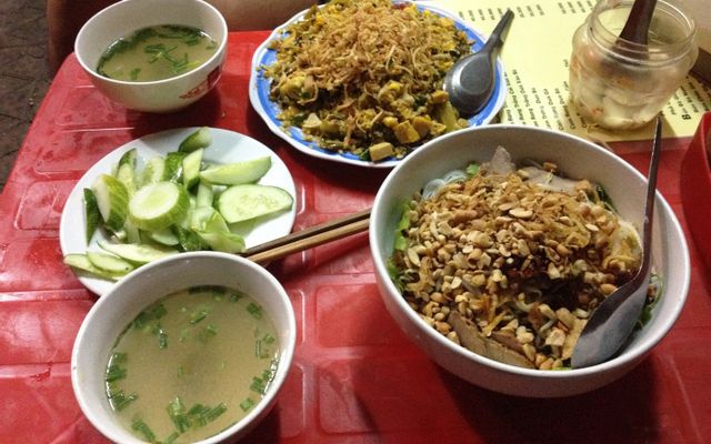 Bún Chân Giò Dọc Mùng
