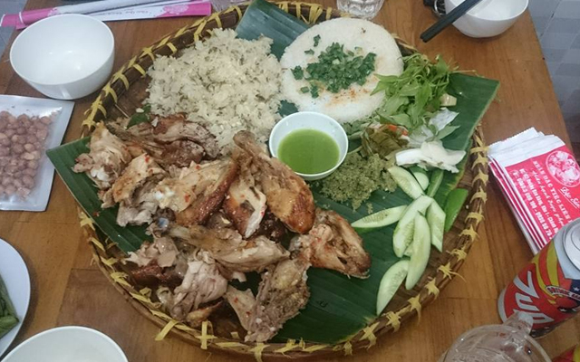 Gỏi bờ kè