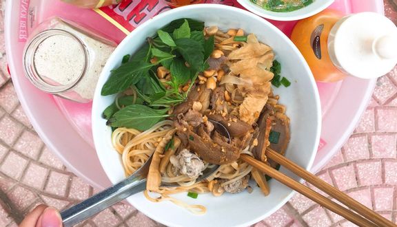 Bún Ngan Trộn Đùi