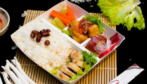 Cơm Sụn Sườn Chua Ngọt