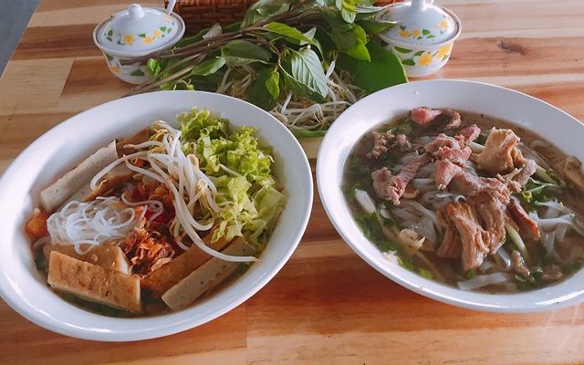 Phở Hà Nội & Bún Chả Cá