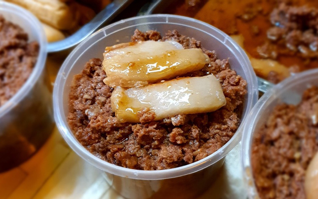Bánh Mì Pate Chả