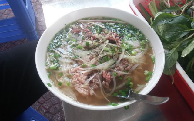 Phở Yến - Nguyễn Khoái