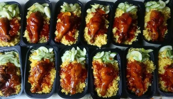Cơm Đảo Gà Sốt BBQ