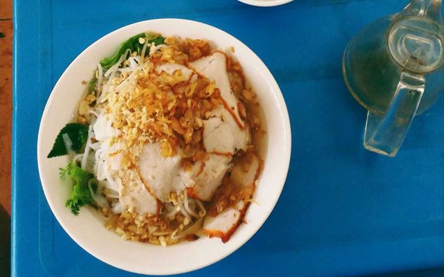 Bánh Cuốn Chả Quế