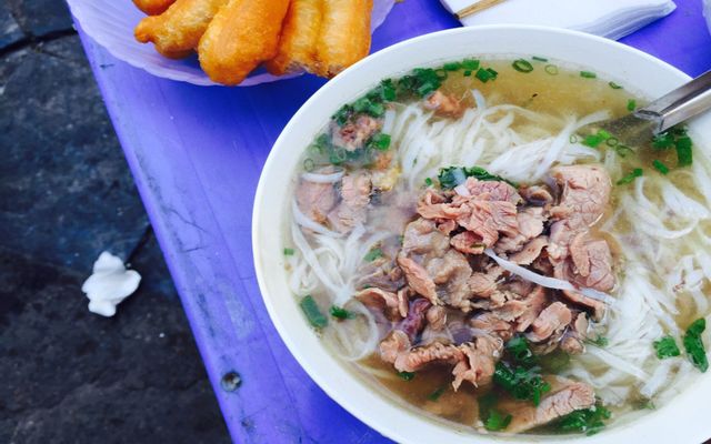 Phở Tái Chín Sốt Vang