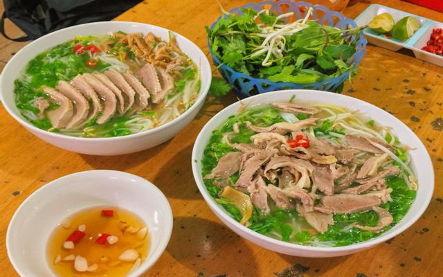 Phở Gà, Bún & Miến Ngan - Đê La Thành