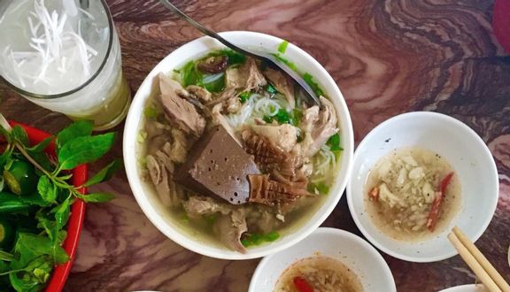 Nộm Chân