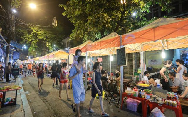 Phố Ẩm Thực - Hàng Buồm