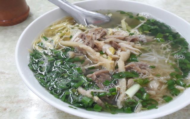Gà Luộc Nguyên Con