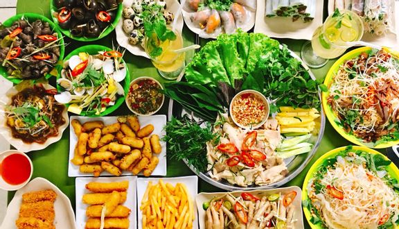 Bún riêu , giò, đậu