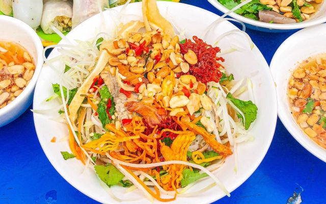 Nộm, Nem Cuốn & Bánh Bột Lọc - Chợ Gia Lâm