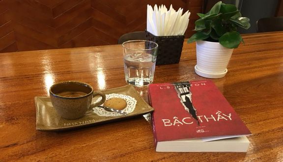Nhã Nam Books N' Coffee - Trần Huy Liệu